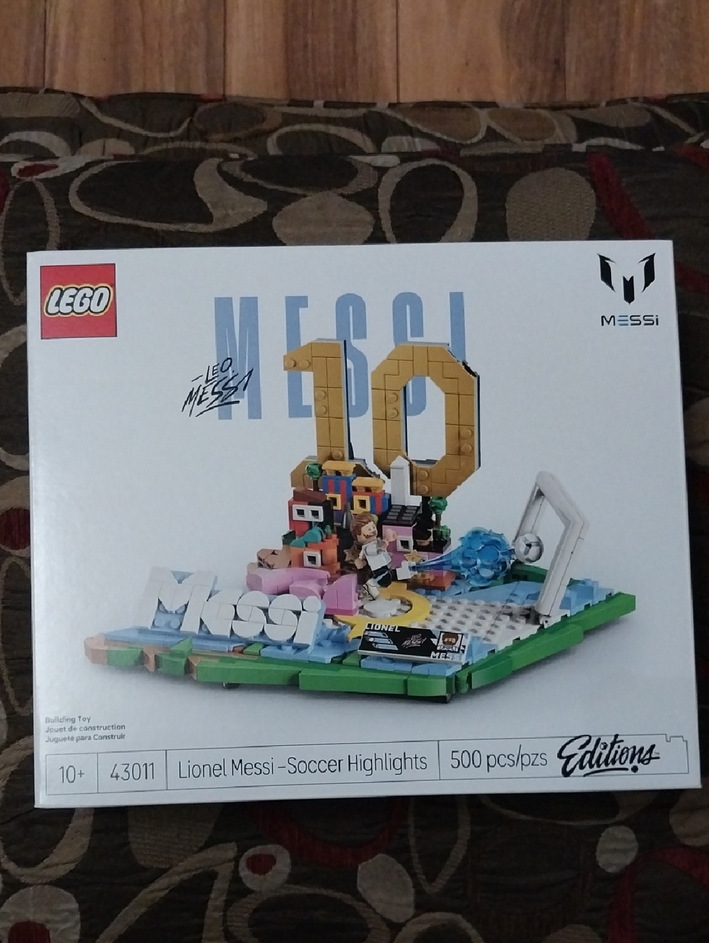 LIONEL MESSI LEGO EDITIONS 500 PIECES FREE SHIPPING NEW!